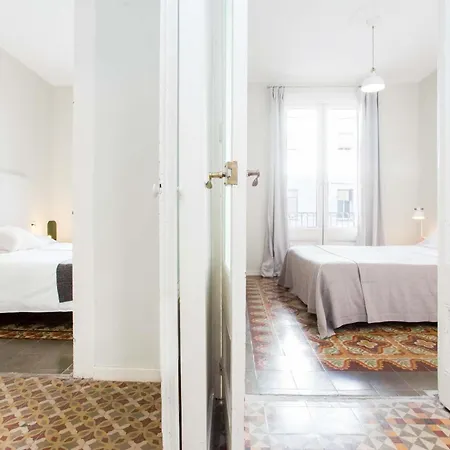 4bedroom With Balcony In Ramblas 1 1 Appartement *