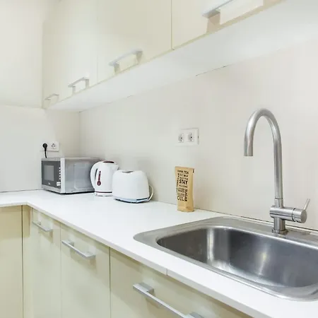 4bedroom With Balcony In Ramblas 1 1 * Barcelona