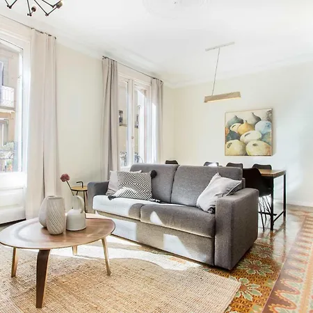 Appartement 4bedroom With Balcony In Ramblas 1 1 Barcelona