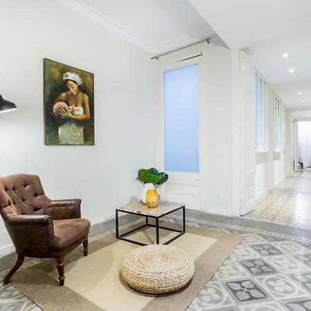 4bedroom With Balcony In Ramblas 1 1 Lägenhet