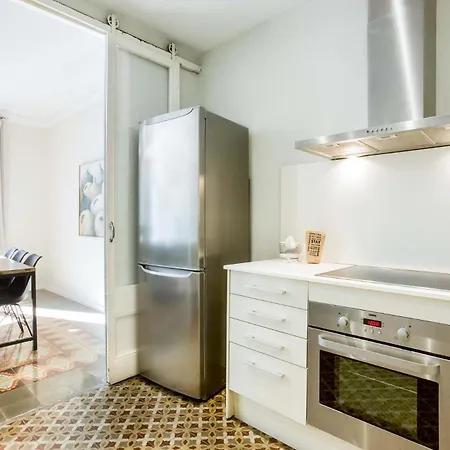 Lägenhet 4bedroom With Balcony In Ramblas 1 1 *
