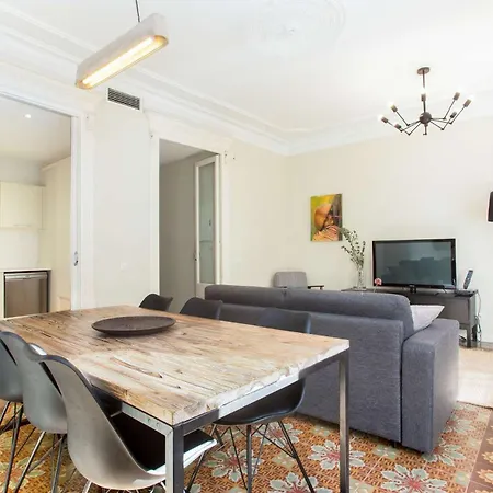 Lägenhet 4bedroom With Balcony In Ramblas 1 1