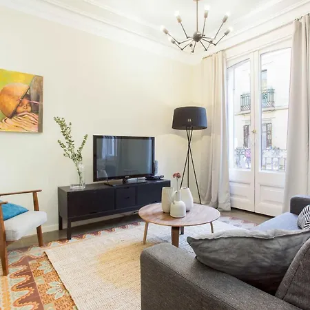 4bedroom With Balcony In Ramblas 1 1 Lägenhet Barcelona